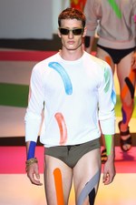 ヴェルサーチ 2014年春夏メンズコレクション - ミラノの“色気見本市”｜写真33