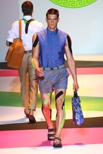 ヴェルサーチ 2014年春夏メンズコレクション - ミラノの“色気見本市”｜写真45