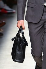ボッテガ・ヴェネタ(BOTTEGA VENETA) 視覚的な矛盾の影響｜写真4