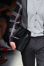 ボッテガ・ヴェネタ(BOTTEGA VENETA) 視覚的な矛盾の影響｜写真22