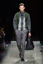 ボッテガ・ヴェネタ(BOTTEGA VENETA) 視覚的な矛盾の影響｜写真23