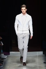 ボッテガ・ヴェネタ(BOTTEGA VENETA) 視覚的な矛盾の影響｜写真49