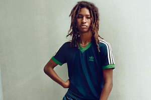 アディダス オリジナルス×ウェールズ・ボナー、フルレザーのスニーカーや大襟ジャケットなど70年代着想