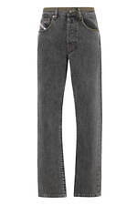 ディーゼル“ロゴパッチ”付きレザージャケットやレザーアップリケ施したデニムパンツなど｜写真31