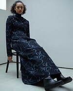 アカネウツノミヤ 2021年秋冬コレクション - 寒空に映える、ひとさじの鮮やかなブルー｜写真5