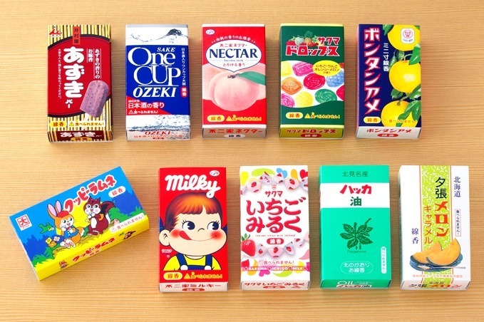 ロングセラー菓子がお線香に ボンタンアメ サクマドロップス が香る 懐かしのパッケージ入り ファッションプレス ロングセラー菓子がお線香に ボンタンアメ サクマドロップス が香る 懐かしのパッケージ入り ファッションプレス