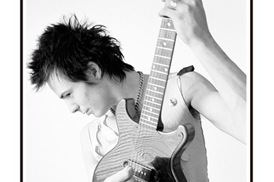 伝説の写真家デニス・モリス展覧会 - ピストルズやレディオヘッドの名カットがバーニーズに集結