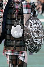 アクオド バイ チャヌ 2021-22年秋冬コレクション - タータンチェックを纏う戦士たち｜写真2