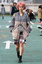 アクオド バイ チャヌ 2021-22年秋冬コレクション - タータンチェックを纏う戦士たち｜写真4