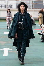 アクオド バイ チャヌ 2021-22年秋冬コレクション - タータンチェックを纏う戦士たち｜写真6