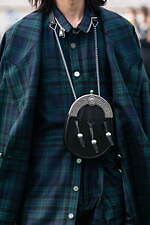 アクオド バイ チャヌ 2021-22年秋冬コレクション - タータンチェックを纏う戦士たち｜写真7