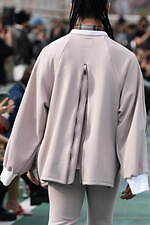 アクオド バイ チャヌ 2021-22年秋冬コレクション - タータンチェックを纏う戦士たち｜写真16