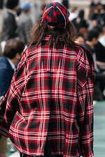 アクオド バイ チャヌ 2021-22年秋冬コレクション - タータンチェックを纏う戦士たち｜写真18