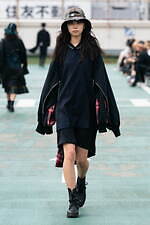 アクオド バイ チャヌ 2021-22年秋冬コレクション - タータンチェックを纏う戦士たち｜写真29