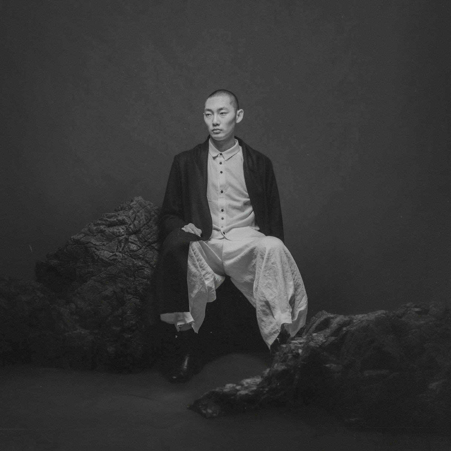 クジャク 2021-22年秋冬｜ スタンド/ノーカラーコート