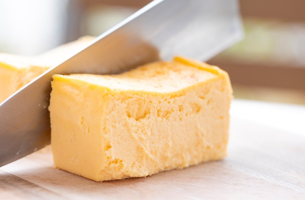 「3年ごしのきみのチーズケーキ」リッチな黄身×3種チーズの濃厚な味わい、静岡・タマゴヤで｜写真6