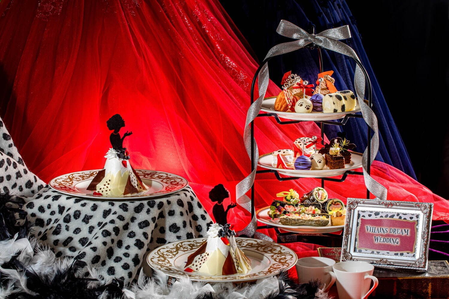 「ダルメシアン クイーン アフタヌーンティー」ヴィランズ着想ケーキで“ダークプリンセスの世界”を表現｜写真15