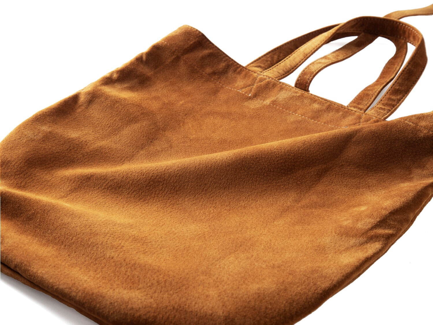 土屋鞄製造所“折り畳める”レザーエコトートバッグに新色、軽くて水に強い国産ピッグスエードを使用｜写真12