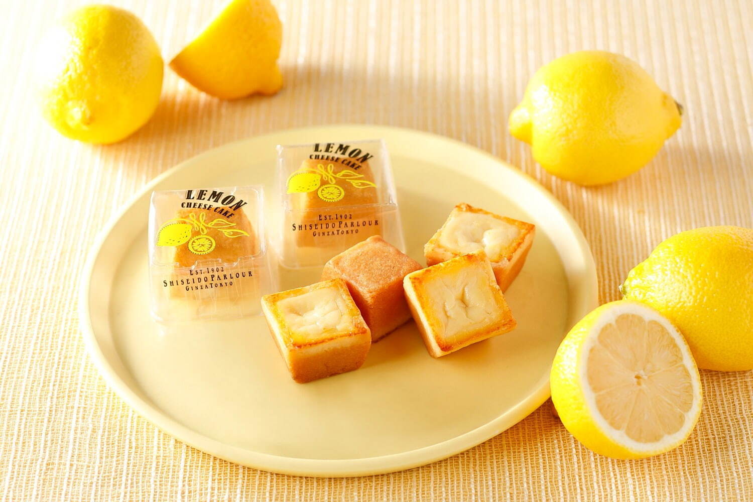 夏のチーズケーキ(レモン) 3個入 999円(税込)／6個入 1,998円(税込)