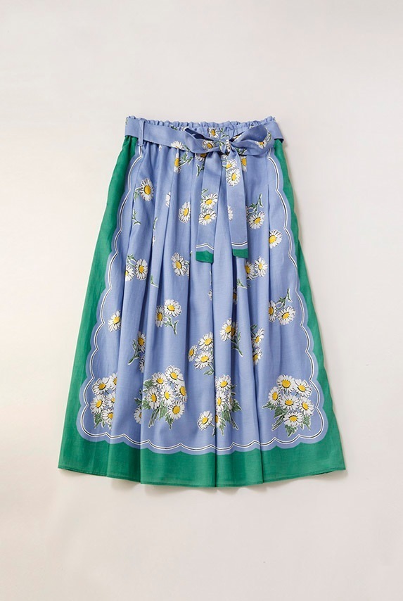 ジェーンマープル“デイジー”モチーフの新作、花々を連ねたブラウスや60'sスカーフ着想のドレス｜写真23