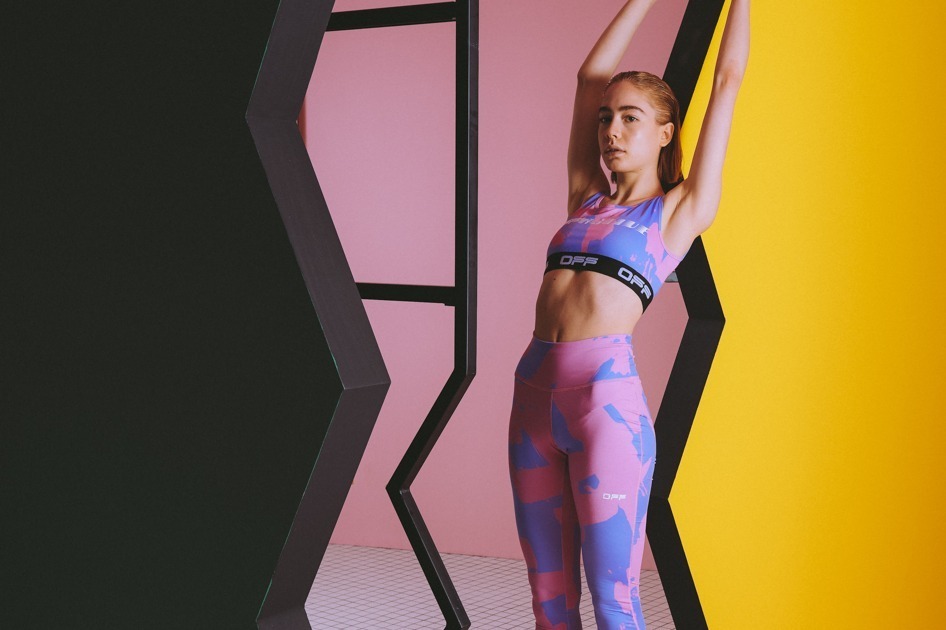 オフ-ホワイトのアクティブウェア「オフ アクティブ」新作“アローロゴ”入りトップスやパーカー