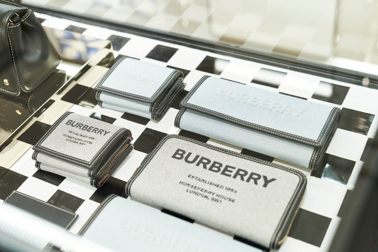 バーバリー(BURBERRY) ソフトポケットトート｜写真11