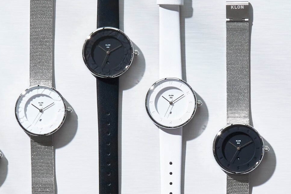 クローン“光で表情が変わる”彫刻風ユニセックス腕時計、“ころん”と小さな新スクエアバッグも