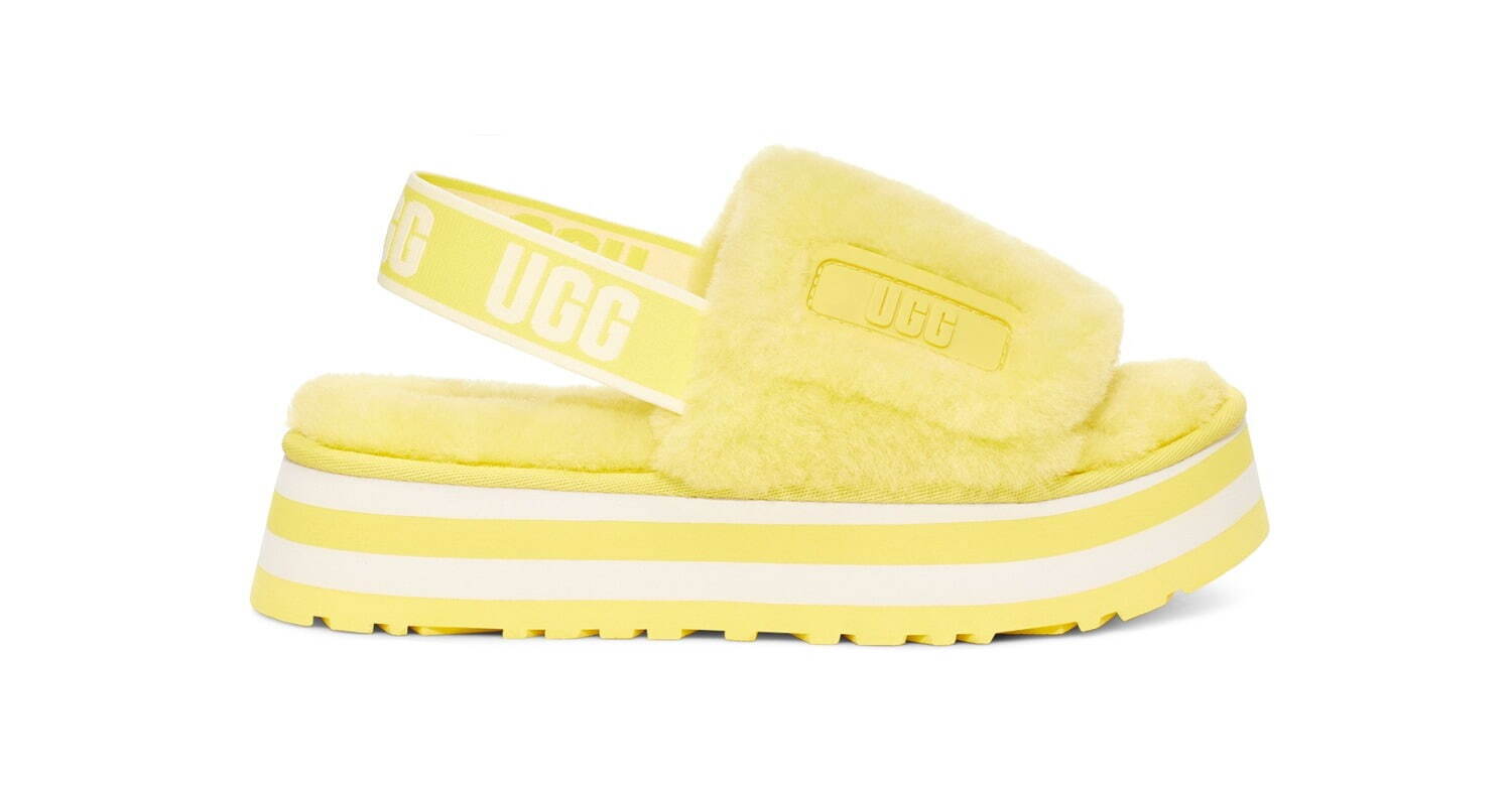 UGG“パステルカラー”のサンダル＆ウェア、タイダイファーの厚底サンダルやふわふわシープスキン｜写真7