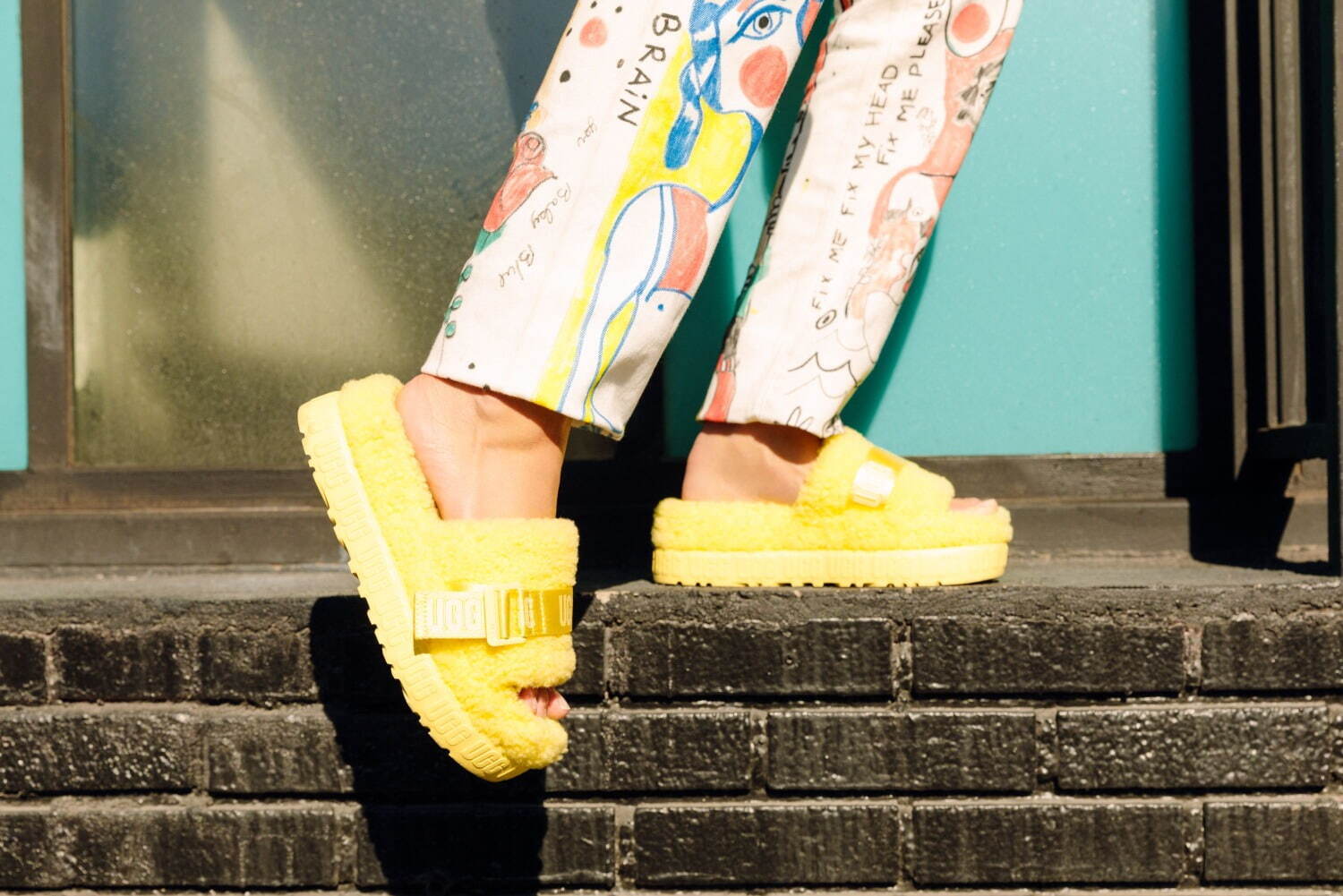 【美品】 UGG アグ シープスキン ファー サンダル レモン イエロー 黄色
