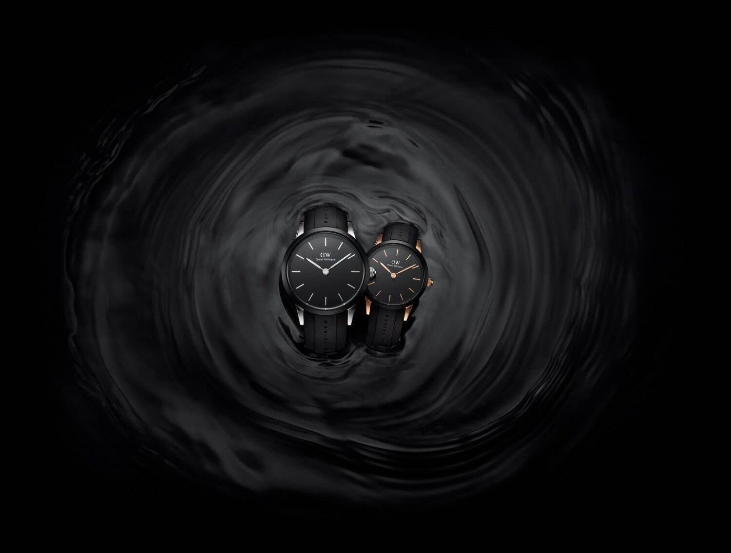 ダニエル・ウェリントン初の防水腕時計、黒を基調にローズゴールド＆シルバーで｜写真5