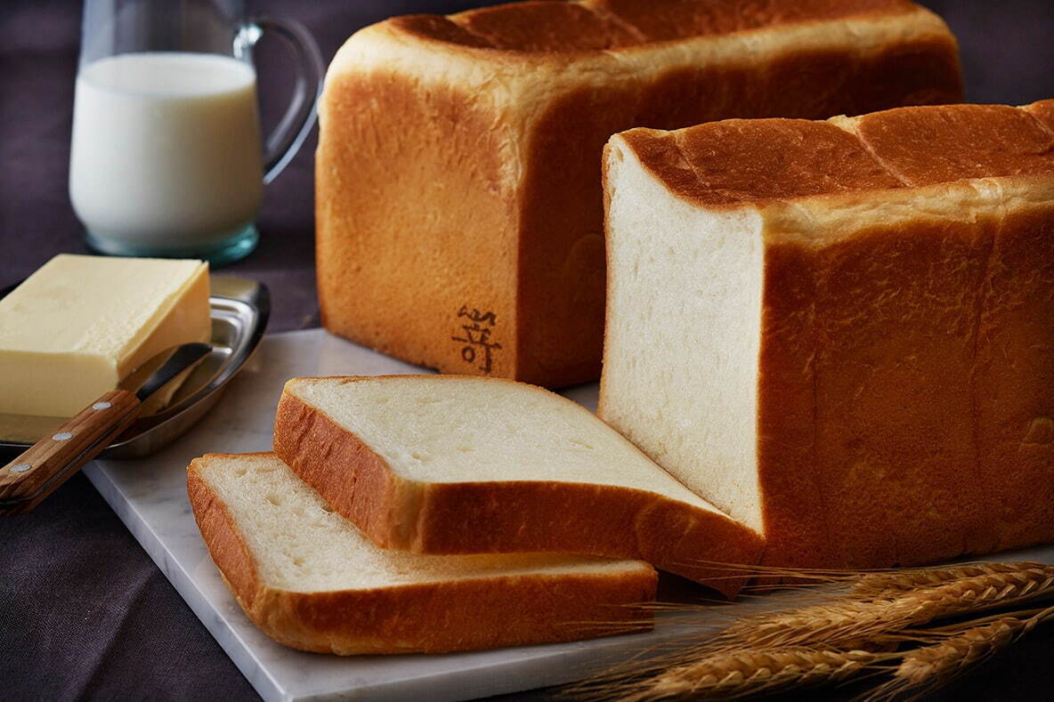 高級食パン専門店「嵜本」たまプラーザ駅前に神奈川初の店舗、焼き立てトーストが楽しめるカフェ併設