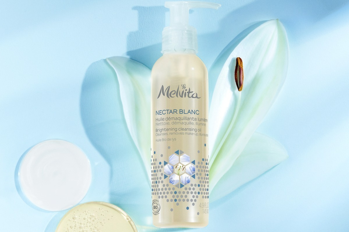 クレンジングオイル｜メルヴィータ“白ゆりオイル”の「ネクターブラン クレンジングオイル」肌が“ふかふか”透明肌に