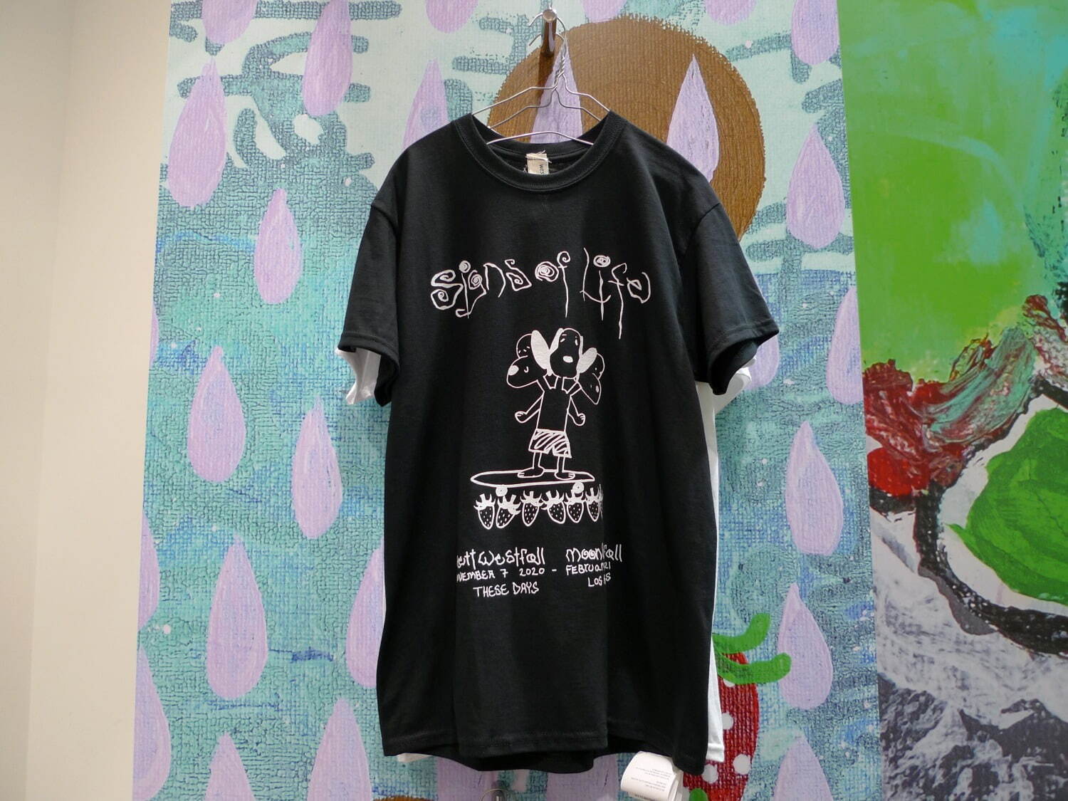 コム デ ギャルソン、エッジィな“苺や犬”モチーフのTシャツ - トレーディングミュージアムで販売｜写真43