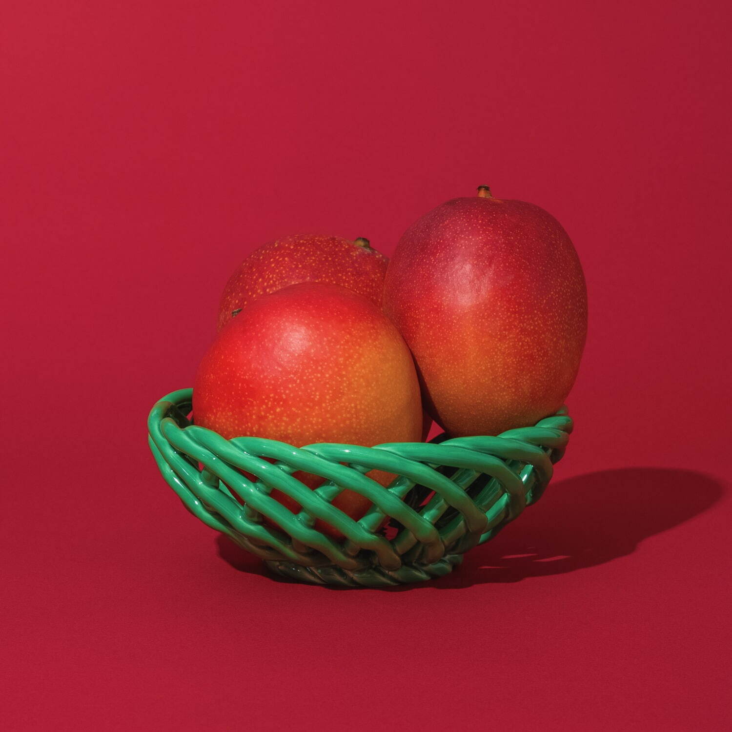 ヴィーガンフルーツサンド専門店「フルーツアンドシーズン」とろける“究極のマンゴー”サンド｜写真2