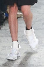 リック オウエンス、2014春夏年メンズコレクション - アディダスとのコラボスニーカーも登場｜写真56