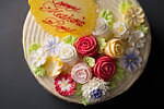 カラフルな“花畑”ケーキや“ローズの香り”付きバラの飴細工、ザ・キャピトルホテル 東急から｜写真1