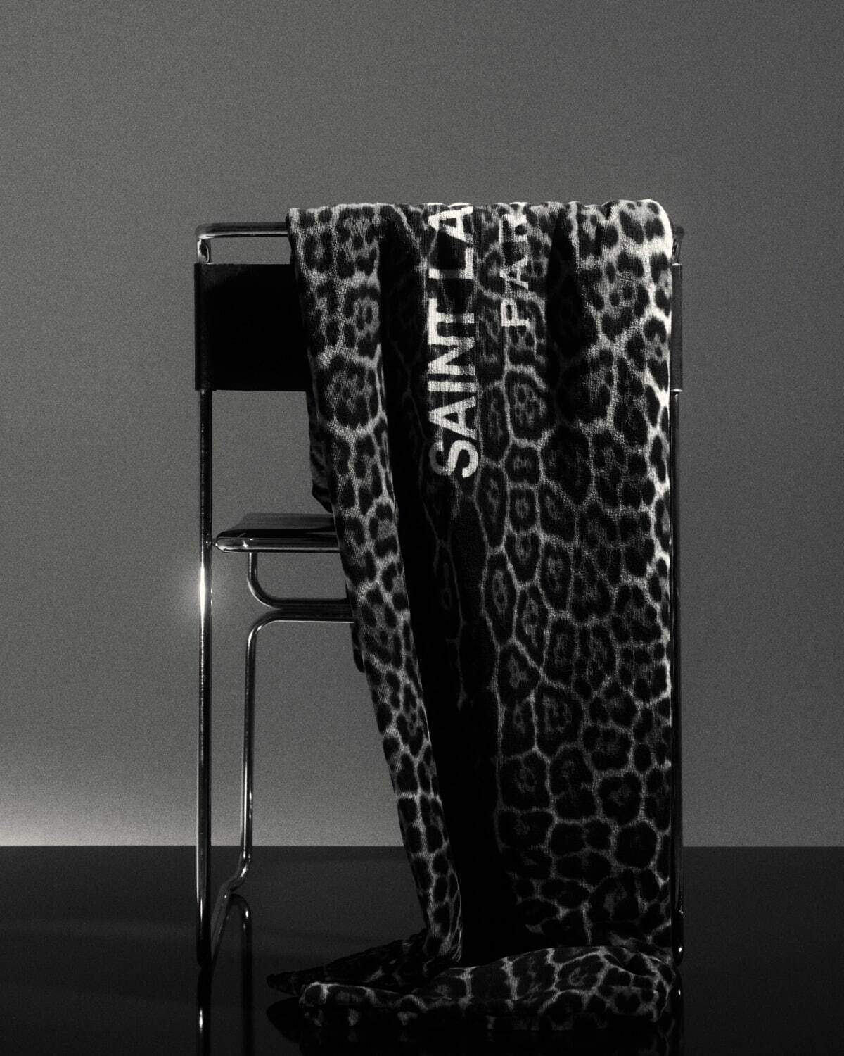 LEOPARD BATH TOWEL 148,500円(税込)