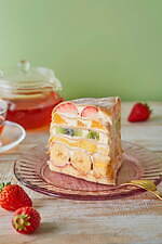 アフタヌーンティー・ラブアンドテーブルのもちもち食感「極上のクレープ」フルーツだらけのミルクレープ｜写真14