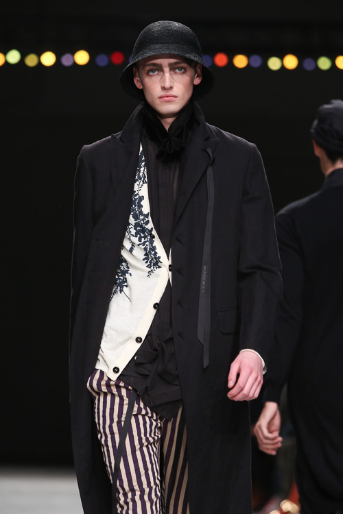 アン ドゥムルメステール(ANN DEMEULEMEESTER) 2014年春夏メンズコレクション  - 写真33