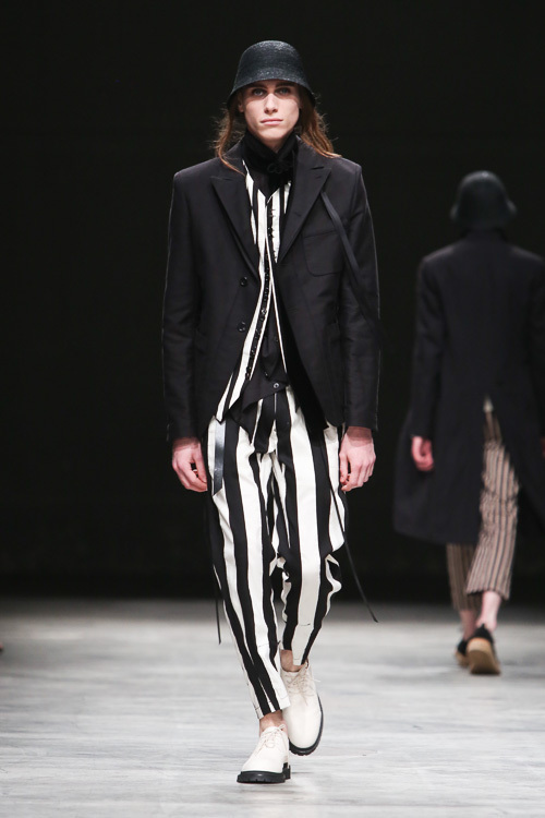 アン ドゥムルメステール(ANN DEMEULEMEESTER) 2014年春夏メンズコレクション  - 写真36