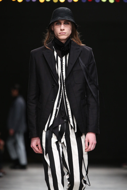 アン ドゥムルメステール(ANN DEMEULEMEESTER) 2014年春夏メンズコレクション  - 写真37