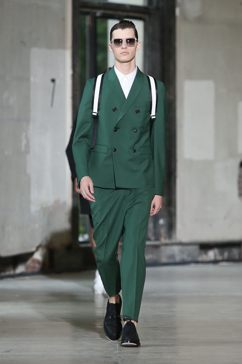 クリスヴァンアッシュ(KRISVANASSCHE) 2014年春夏メンズコレクション シルエット - 写真15