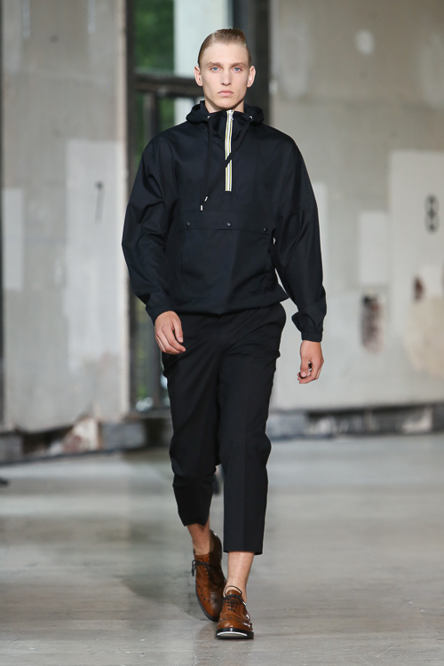 クリスヴァンアッシュ(KRISVANASSCHE) 2014年春夏メンズコレクション シルエット - 写真37