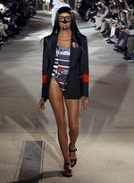 ジバンシィ バイ リカルド ティッシ 2014年春夏メンズコレクション - 黎明期の電子機器とアフリカの民族｜写真17