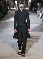 ジバンシィ バイ リカルド ティッシ 2014年春夏メンズコレクション - 黎明期の電子機器とアフリカの民族｜写真36