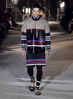 ジバンシィ バイ リカルド ティッシ 2014年春夏メンズコレクション - 黎明期の電子機器とアフリカの民族｜写真47