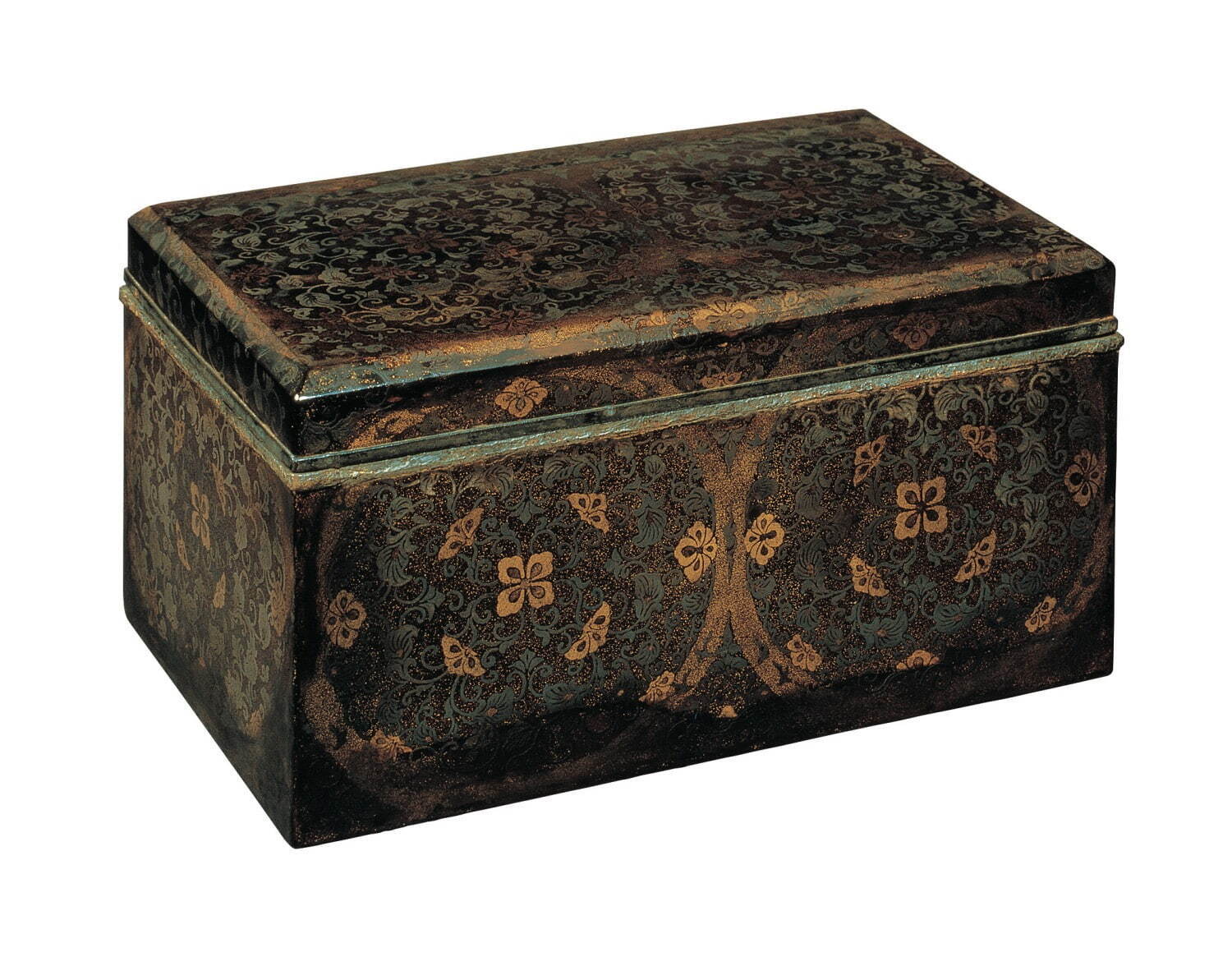 国宝 宝相華蒔絵経箱 平安時代・11世紀 滋賀・延暦寺蔵［展示会場：京都］