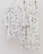 スナイデル ホームの“美活ルームウェア”上質サテンシャツや華奢見せワンピース、神崎恵とコラボ｜写真3