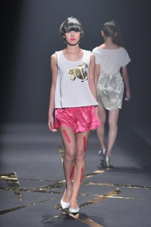 フィベリー(PHIBERY) 2010年春夏ウィメンズ&メンズコレクション  - 写真10