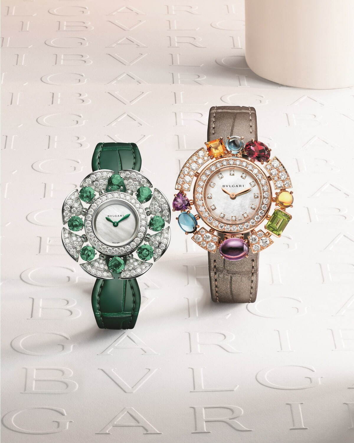 ブルガリ新作腕時計 ダイヤモンドの花びら 揺らめくジュエリーウォッチ ファッションプレス